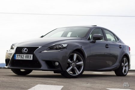 Prueba: Lexus IS 300h híbrido (equipamiento, comportamiento, conclusión)