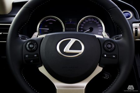 Prueba: Lexus IS 300h híbrido (equipamiento, comportamiento, conclusión)