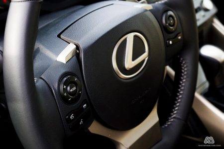 Prueba: Lexus IS 300h híbrido (equipamiento, comportamiento, conclusión)