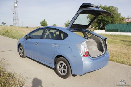 Prueba: Toyota Prius plug-in hybrid (equipamiento, comportamiento, conclusión)