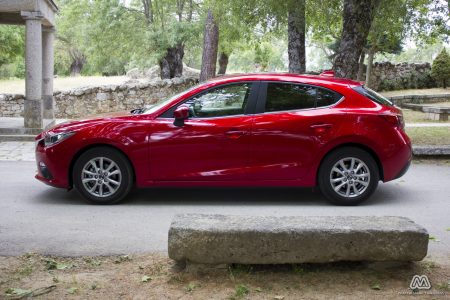 Prueba: Mazda 3 SkyActiv-G 100 CV (equipamiento, comportamiento, conclusión)