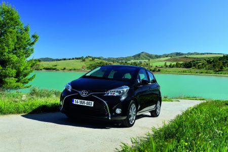 Toyota Yaris 2015: diseño y equipamiento mejorados