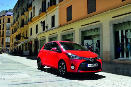 Toyota Yaris 2015: diseño y equipamiento mejorados