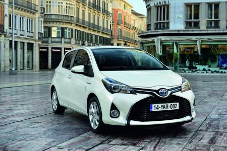 Toyota Yaris 2015: diseño y equipamiento mejorados