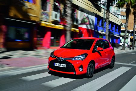 Toyota Yaris 2015: diseño y equipamiento mejorados