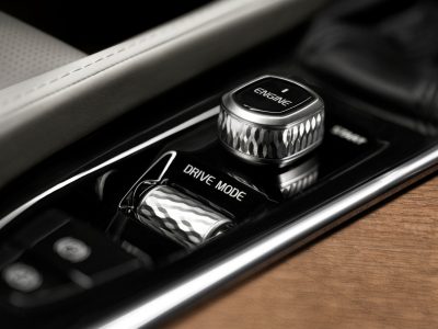 Volvo-XC90-2014-5