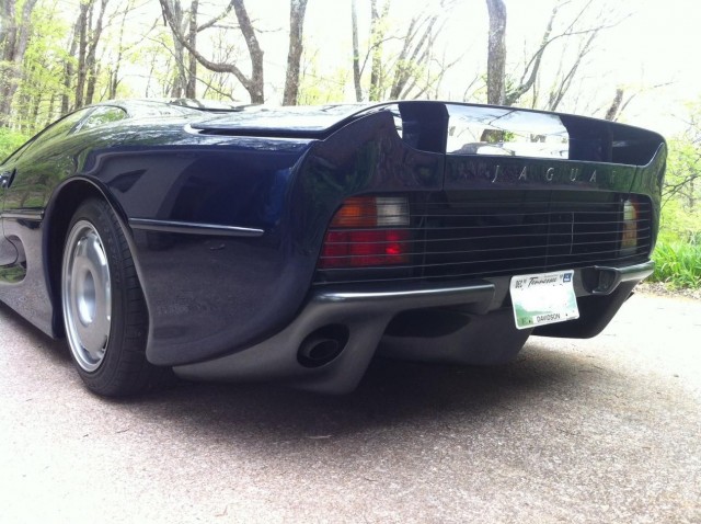 A la venta el último Jaguar XJ220 fabricado 3