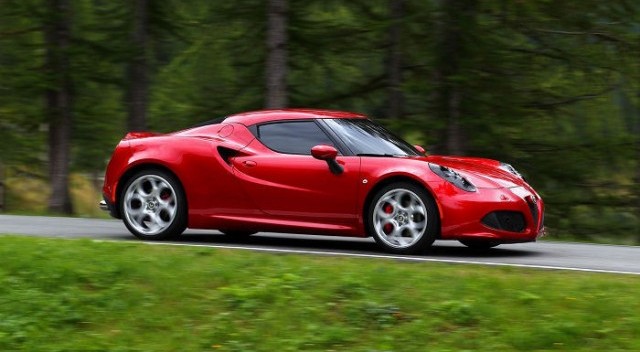 Alfa Romeo busca un 4C aún más potente