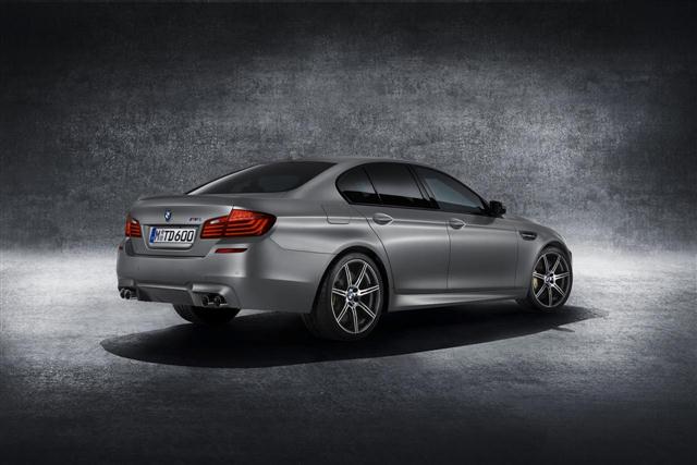 BMW M5 ??30 Jahre M5?, oficial 1