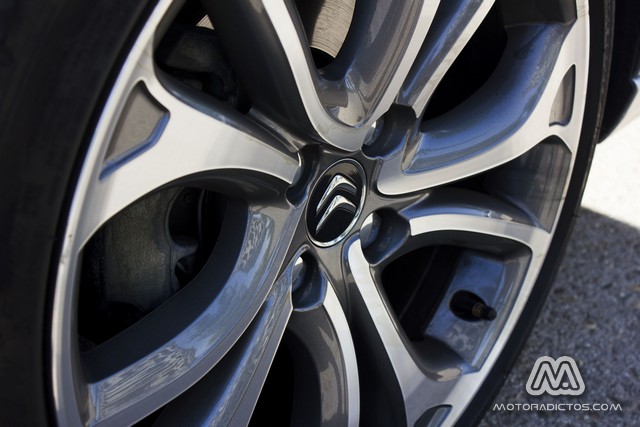 Prueba: Citroën C4 e-HDI 115 CV (diseño, habitáculo, mecánica) 2