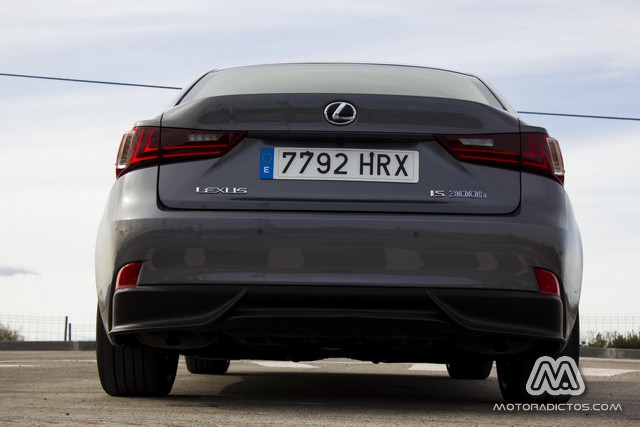 Prueba: Lexus IS 300h híbrido (equipamiento, comportamiento, conclusión)