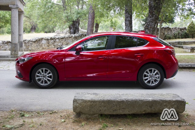 Prueba: Mazda 3 SkyActiv-G 100 CV (diseño, habitáculo, mecánica)