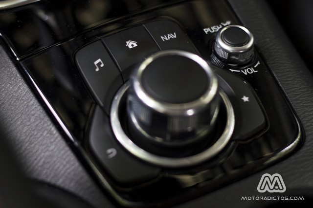 Prueba: Mazda 3 SkyActiv-G 100 CV (equipamiento, comportamiento, conclusión) 6