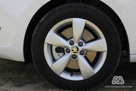 Prueba: Skoda Rapid Greenline 1.6 TDI 90 CV (equipamiento, comportamiento, conclusión)