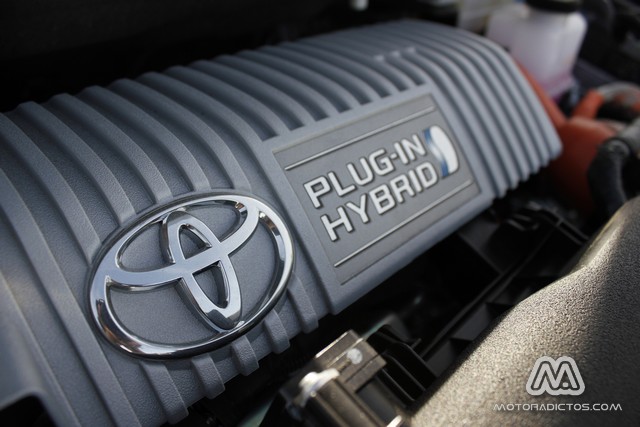 Prueba: Toyota Prius plug-in hybrid (diseño, habitáculo, mecánica)