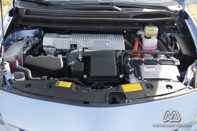 Prueba: Toyota Prius plug-in hybrid (diseño, habitáculo, mecánica)