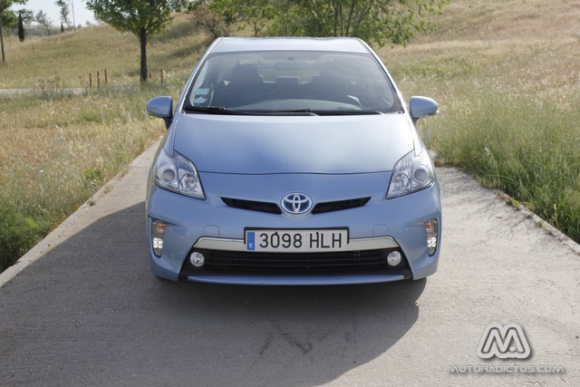 Prueba: Toyota Prius plug-in hybrid (equipamiento, comportamiento, conclusión) 9