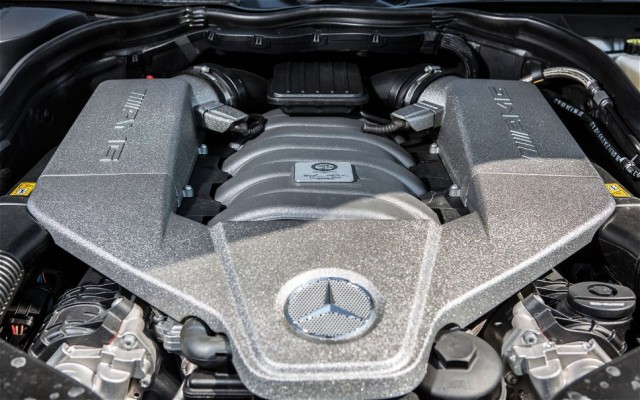 Vídeo: BMW M4 Coupé VS Mercedes Benz C63 AMG Coupé 2