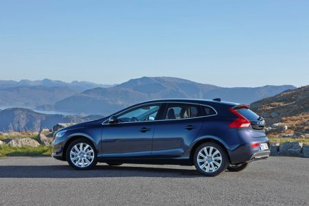 Llega el Volvo V40 D4 de 190 caballos