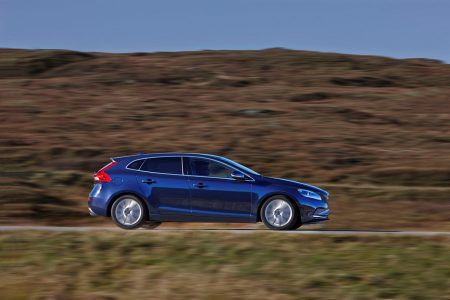 Llega el Volvo V40 D4 de 190 caballos