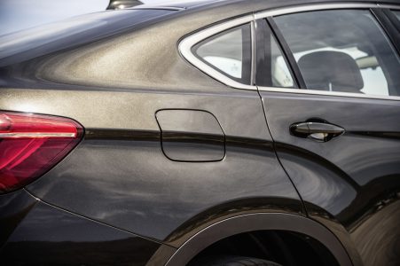 034-2015-bmw-x6-1-1