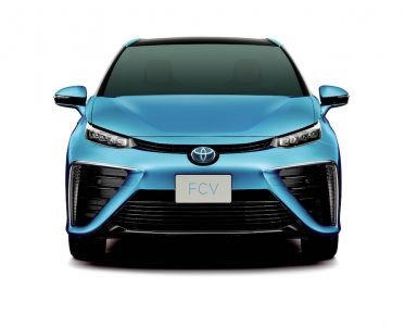 El Toyota FCV ya está disponible en Japón, y su diseño es... "peculiar"