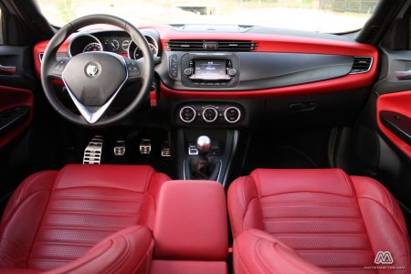 Prueba: Alfa Romeo Giulietta 2.0 JTDm 150 CV (equipamiento, comportamiento, conclusión)