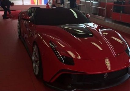 Llega el Ferrari F12 TRS, un one-off para un cliente muy especial