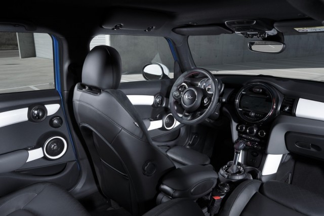 MINI 5 puertas: Continúa creciendo la gama de la nueva generación 3