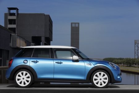 MINI 5 puertas: Continúa creciendo la gama de la nueva generación