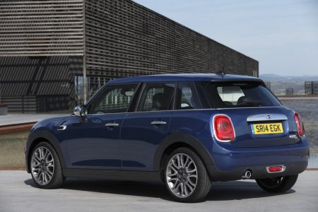 MINI 5 puertas: Continúa creciendo la gama de la nueva generación