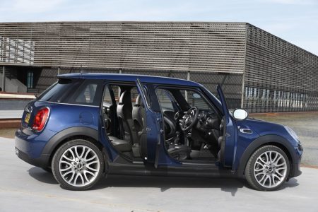 MINI 5 puertas: Continúa creciendo la gama de la nueva generación