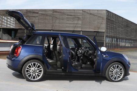 MINI 5 puertas: Continúa creciendo la gama de la nueva generación