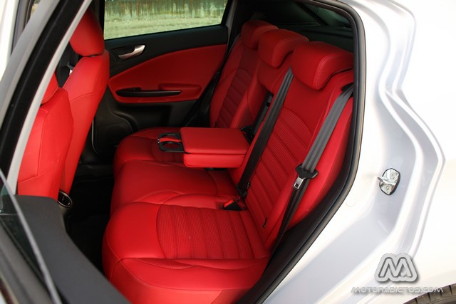 Prueba: Alfa Romeo Giulietta 2.0 JTDm 150 CV (diseño, habitáculo, mecánica) 8