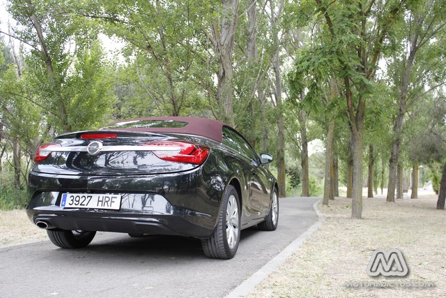 Prueba: Opel Cabrio 1.4 140 CV (diseño, habitáculo, mecánica)