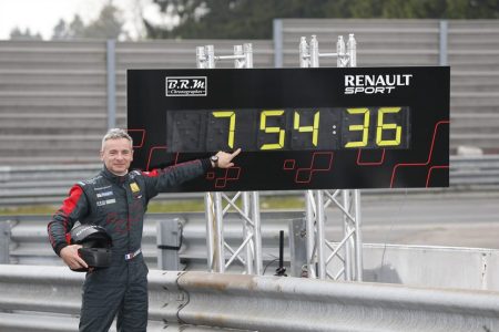 El Renault Mégane RS 275 Trophy-R hace Nürburgring en 7:54,36, récord tracción delantera