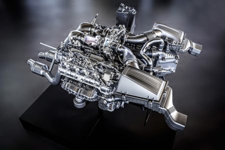 Oficial: Así es el nuevo motor V8 4.0 litros biturbo de AMG