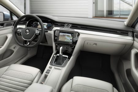 Volkswagen Passat 2015, megagelería de imágenes y vídeos