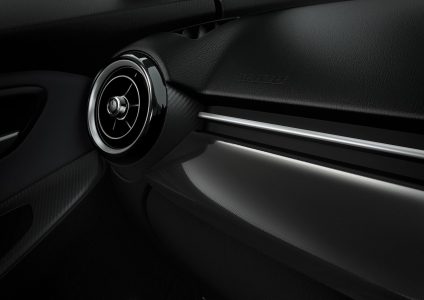 2015-mazda2-demio-36