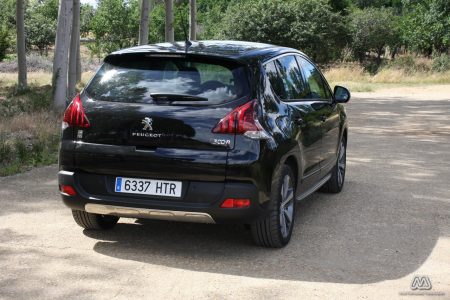 Prueba: Peugeot 3008 HYbrid4 (equipamiento, comportamiento, conclusión)