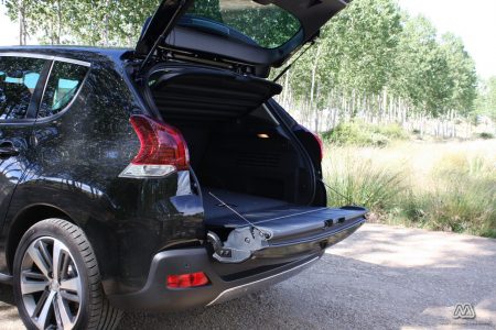 Prueba: Peugeot 3008 HYbrid4 (equipamiento, comportamiento, conclusión)