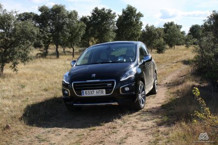 Prueba: Peugeot 3008 HYbrid4 (equipamiento, comportamiento, conclusión)