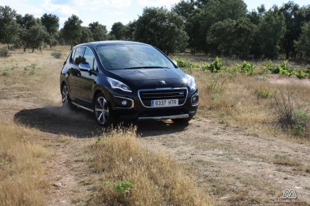 Prueba: Peugeot 3008 HYbrid4 (equipamiento, comportamiento, conclusión)