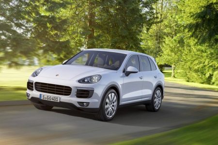 Porsche Cayenne 2015: Cambios estéticos y variante híbrida enchufable