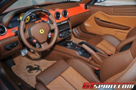 Ponen a la venta un exclusivo y raro Ferrari 599 SA Aperta