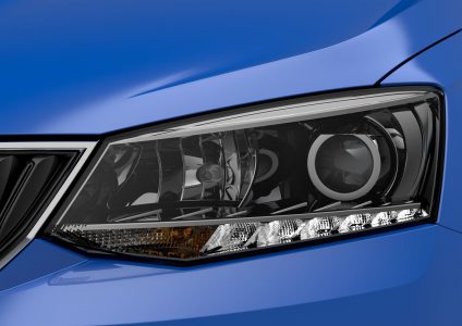001-new-skoda-fabia-headlight-1
