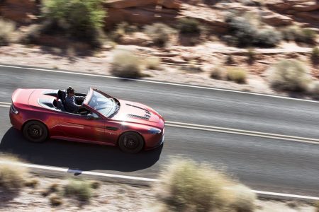 AM-v12VantageS-06