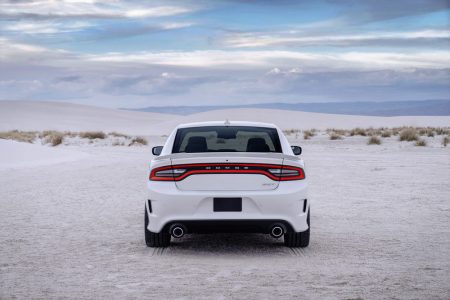 Dodge Charger SRT Hellcat 2015: 717 CV y 328 km/h de velocidad máxima en una berlina