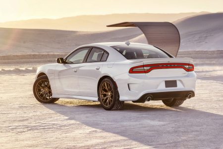 Dodge Charger SRT Hellcat 2015: 717 CV y 328 km/h de velocidad máxima en una berlina