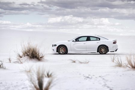 Dodge Charger SRT Hellcat 2015: 717 CV y 328 km/h de velocidad máxima en una berlina